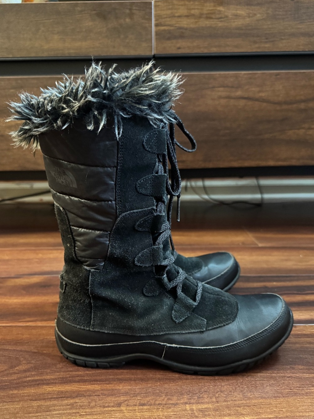 The North Face Women's Black Lace-Up Faux Fur Winter Boots Size 9